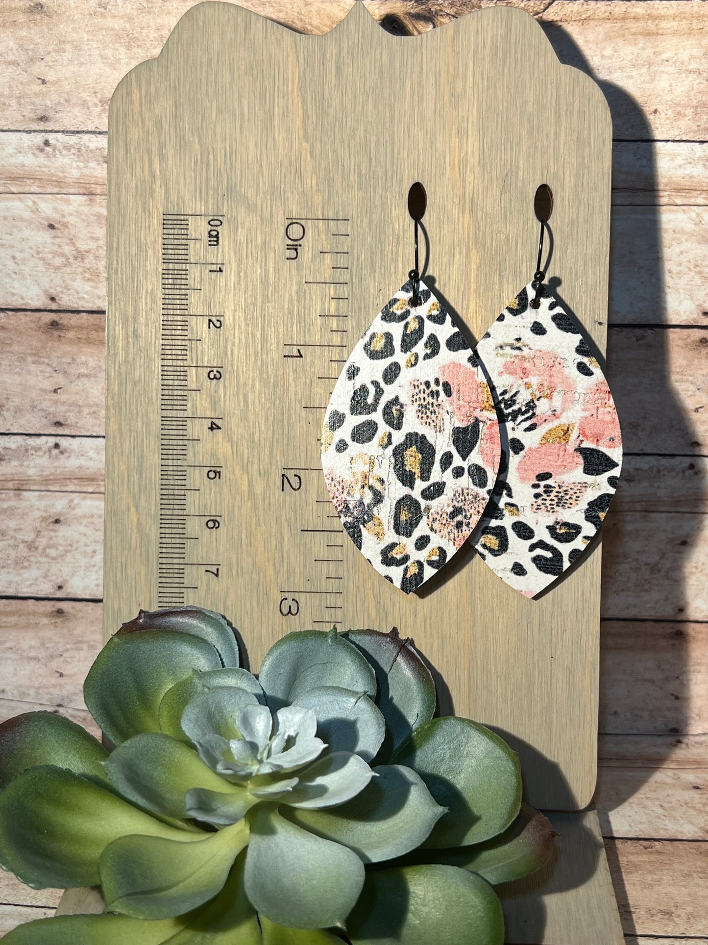 Leaf Shape Dangles