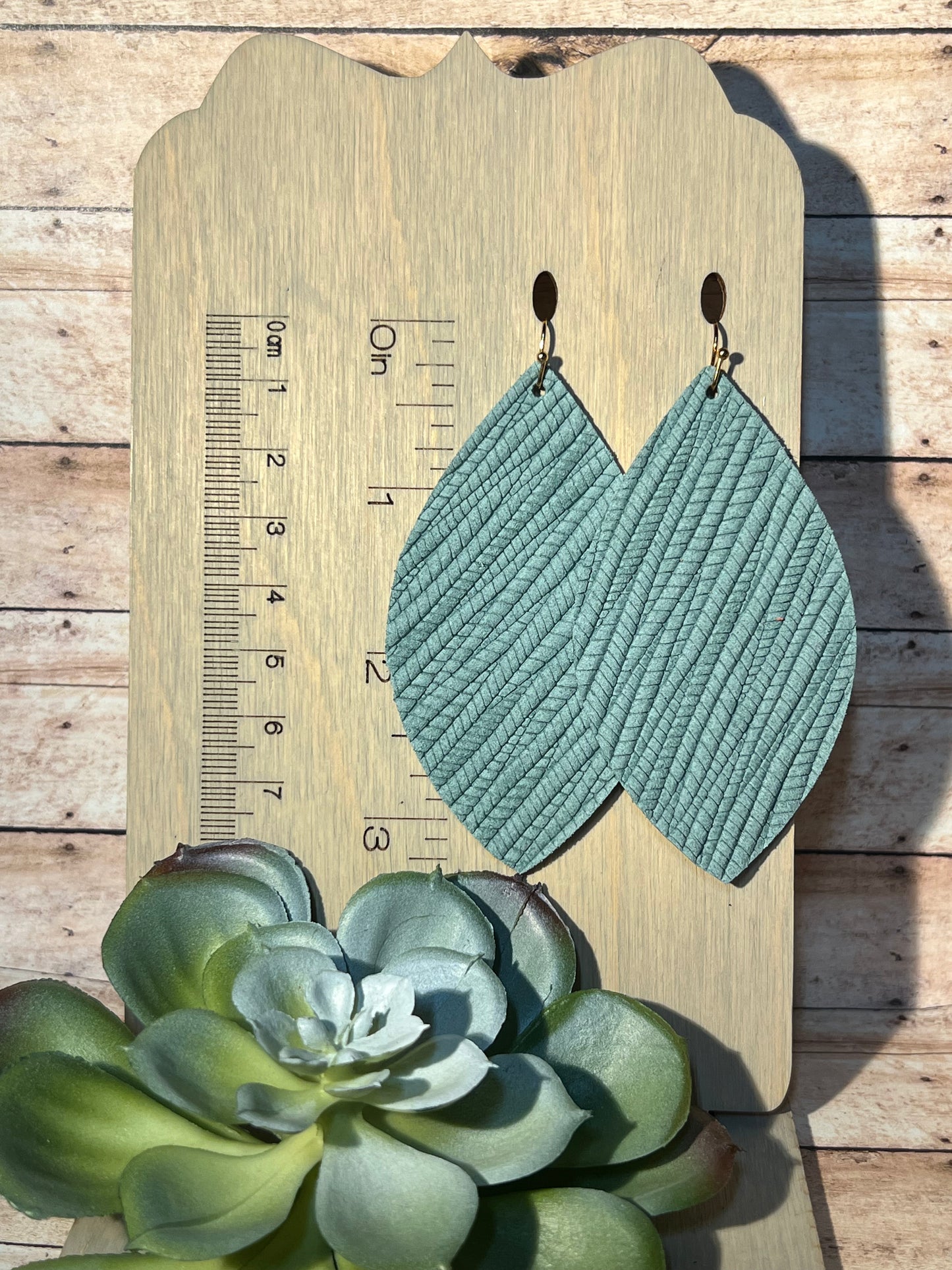 Leaf Shape Dangles