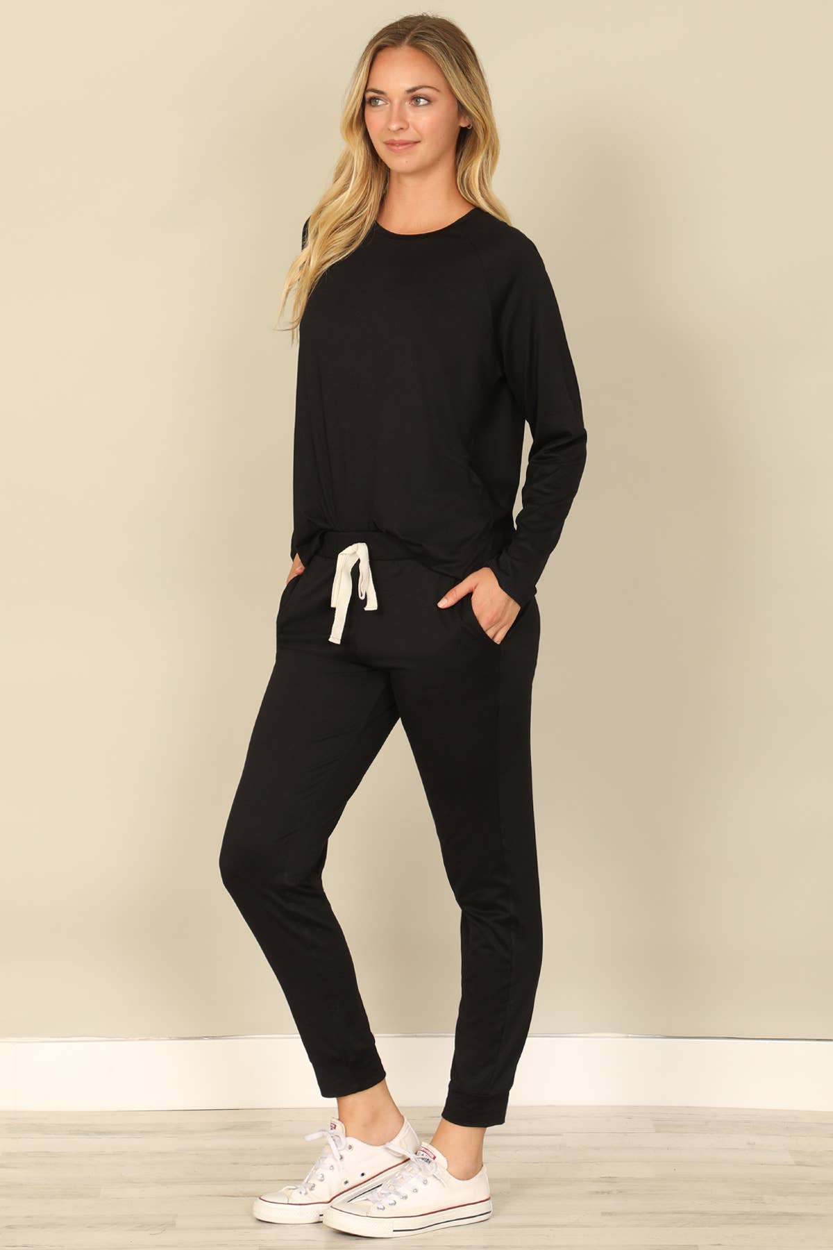 SOLID LONG SLEEVE TOP AND JOGGERS SET WITH SELF TIE - BLACK